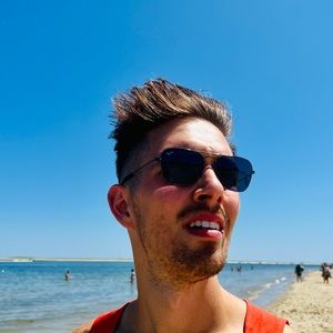 Meet your Posher, Joseph